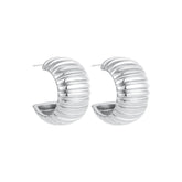 Pendiente de aro abierto chapado en acero inoxidable con purpurina