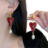 Pendientes colgantes vintage con forma de corazón y perlas barrocas