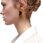 Pendientes de botón con diseño de medio sol y estética Y2K