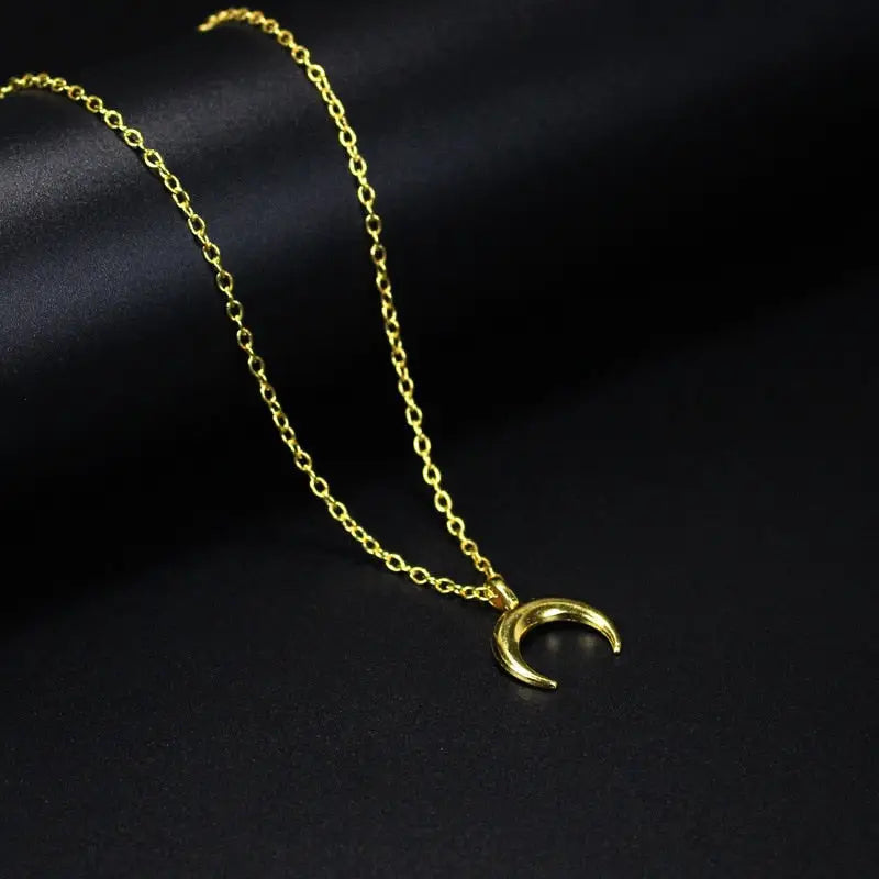 Metallic Crescent Moon Necklace - Golden / 45cm