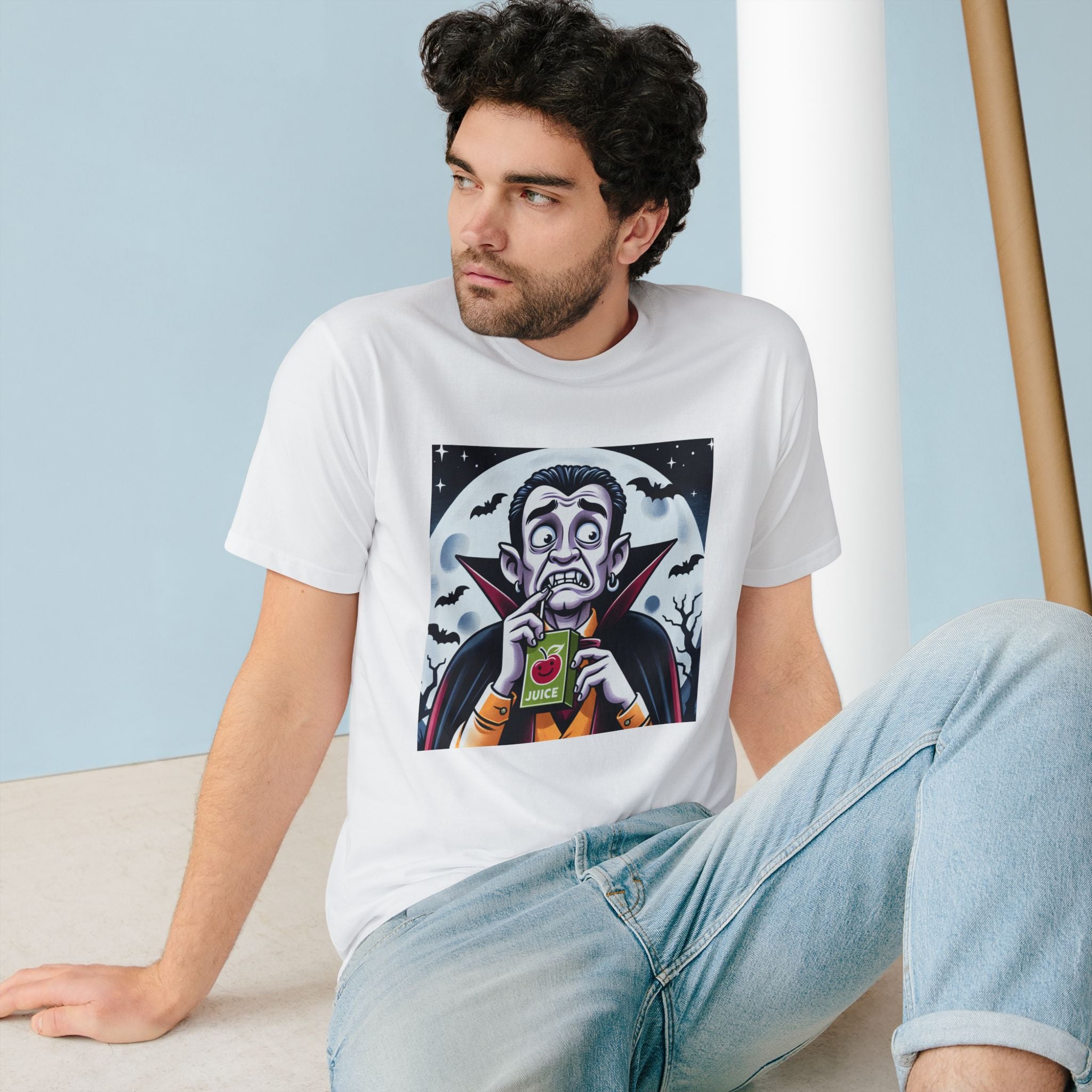 "Creepy Classics - Terror T-Shirt"