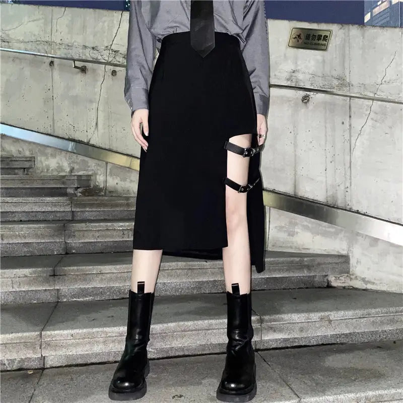 Asymmetrical Black Skirt With Belt Buckle