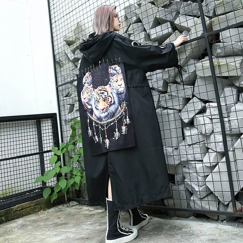 Bedruckter Trenchcoat für Damen mit Kapuze – UrbanWearOutsiders Women Jackets