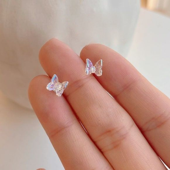 Little Butterfly Stud Tragus Earring - H - Earrings