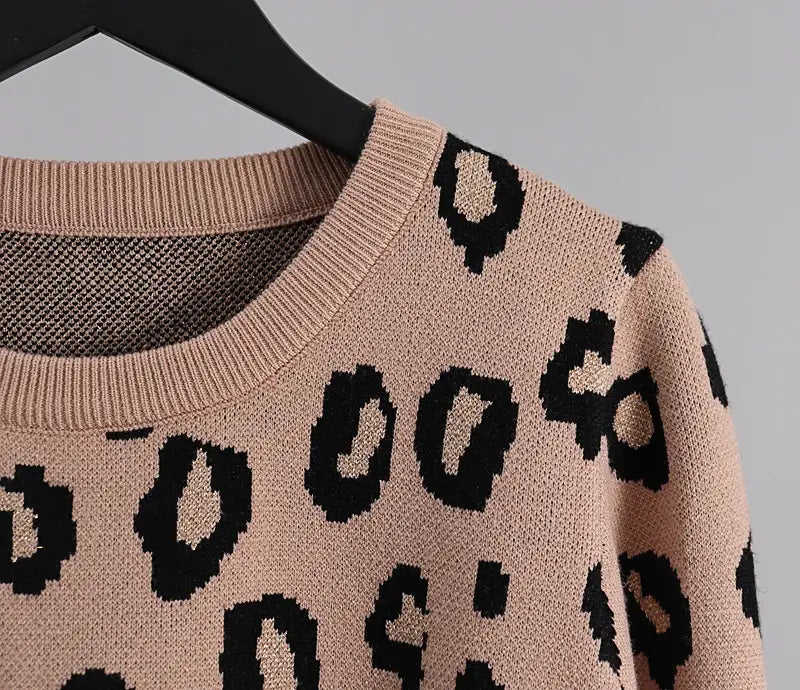 Leopard O-Neck Knitted Sweater