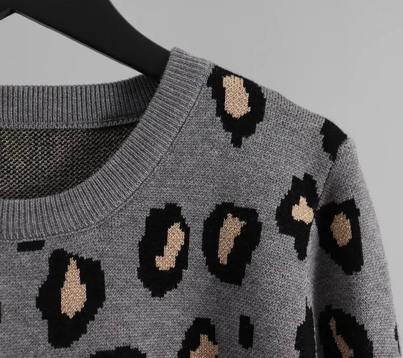 Leopard O-Neck Knitted Sweater