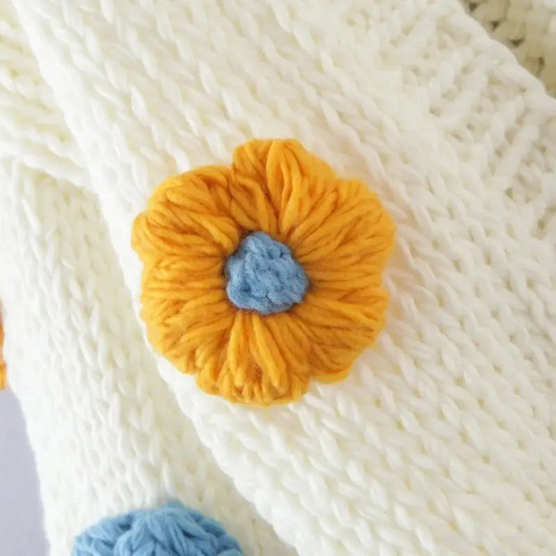 Aesthetic Flower Slouchy Knitted Cardigan White / One Size