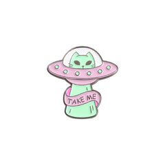 Alien Cat Lapel Badge with Moon Spaceship Design Take
