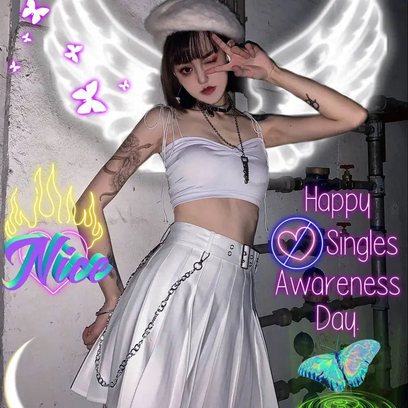 Black White Pleated Short Skirt with Belt Chain