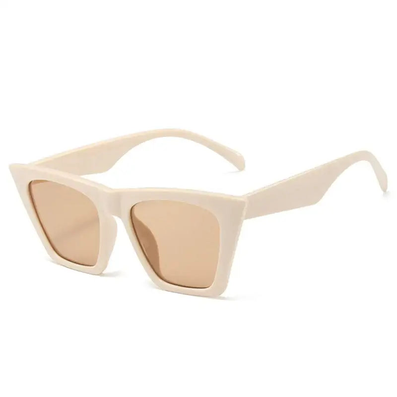 Brown Shades Cat Eye Sunglasses for Everyday Wear Beige