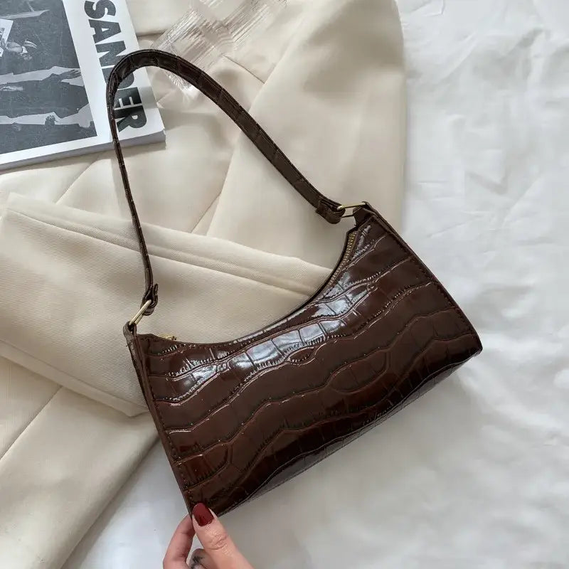 Casual Retro Chain Handbag - Dark Brown