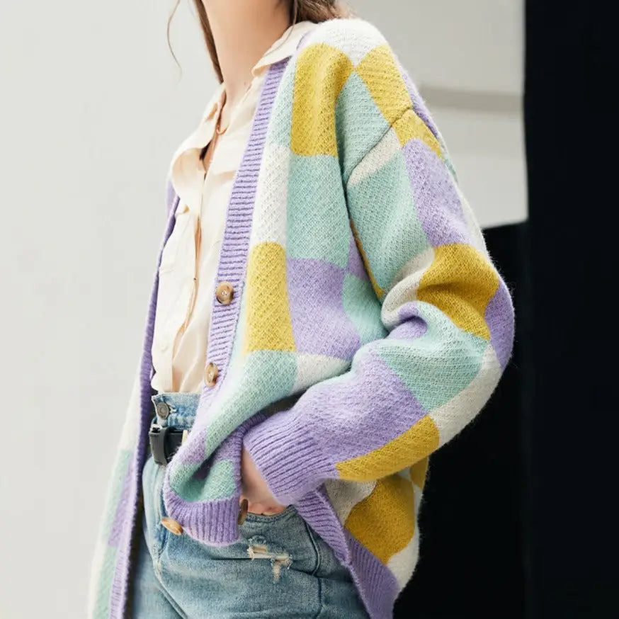 Colored Plaid Knitted Cardigan for Everyday Wear