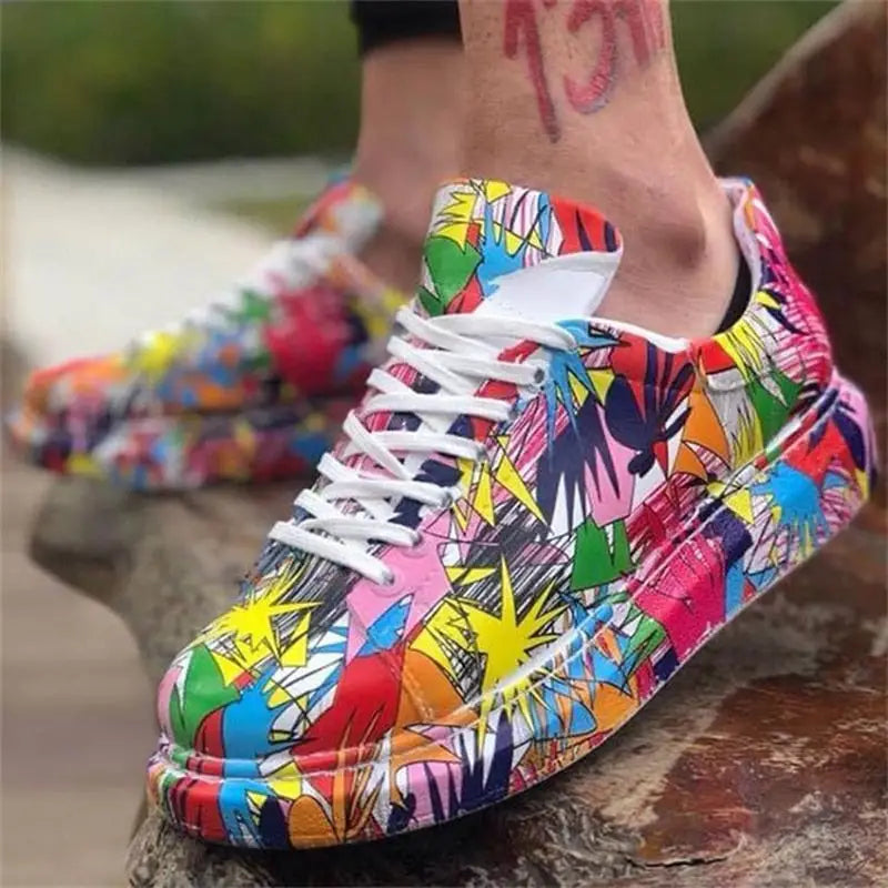 Colorful Graffiti PU Leather Sneakers - Multicolor / 36