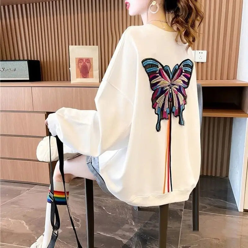 Cotton Butterfly 3D Graphic Crewneck Oversized Sweatshirt