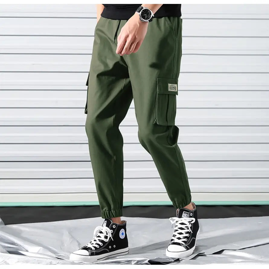 Elegant Cargo Pants with Chic Design and Utility Pockets