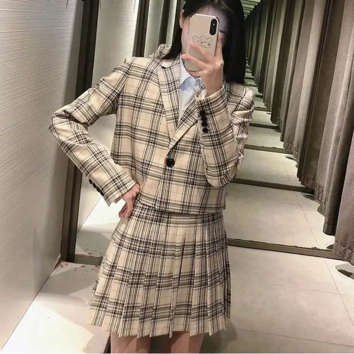 Fashion Plaid Blazer Jackets and Mini Skirt Set for Women
