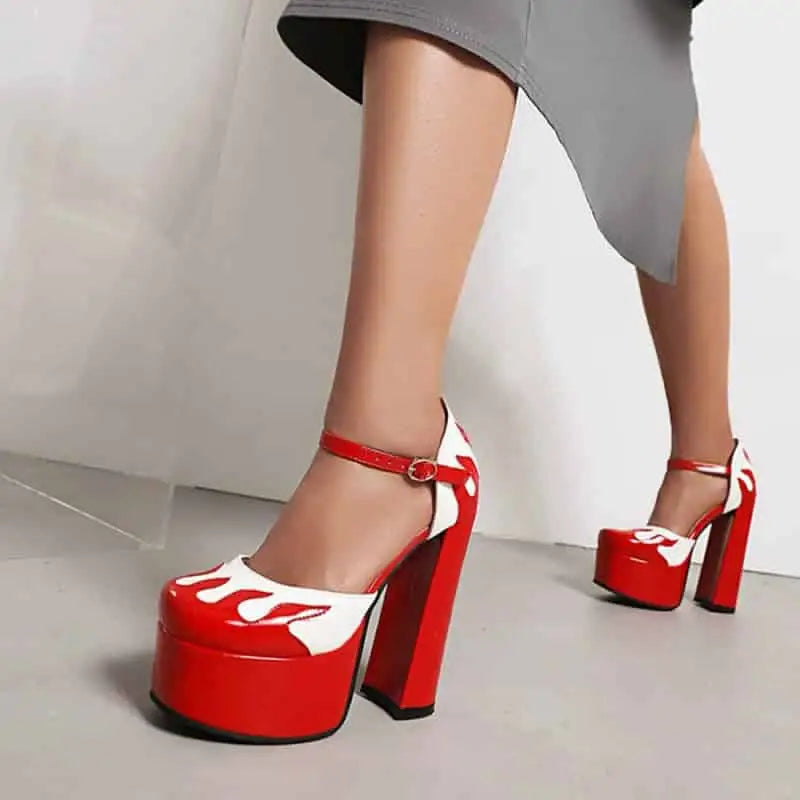 Flame-Shaped Toe Buckle Platform Heeled Shoes - WineRed / 5