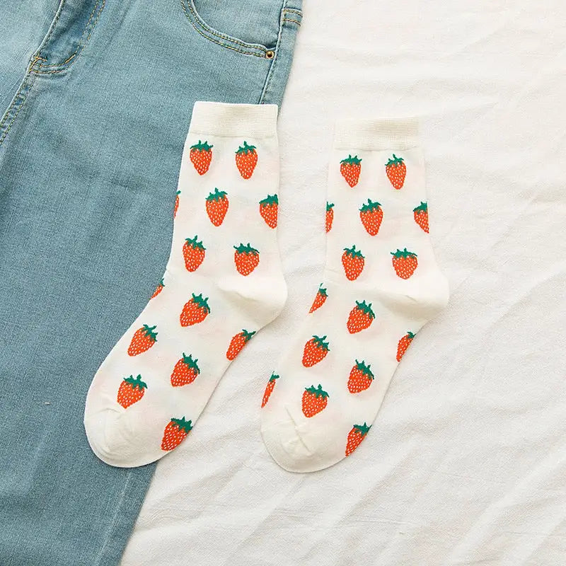 Fresh Fruits Mid-Leg Socks - White-Strawberry / 35-39