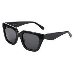 Green demi tortoiseshell sunglasses with bold acetate frame and UV400 polarized lenses, close-up detail view.