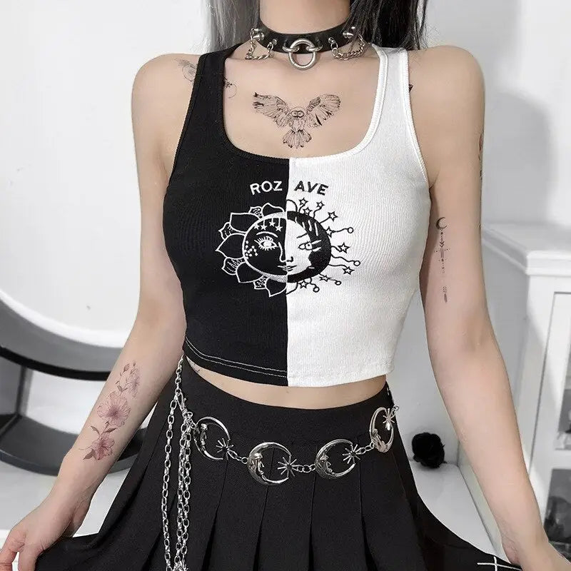 Grunge Aesthetic Crop Top for Casual Streetwear Style