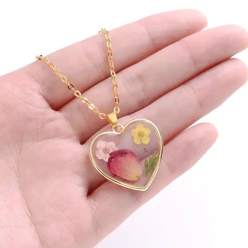 Heart Dried Natural Petal Epoxy Resin Necklace