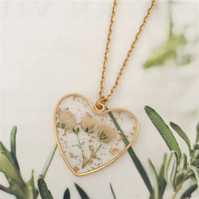 Heart Dry Flower Necklace - Gold - Necklaces