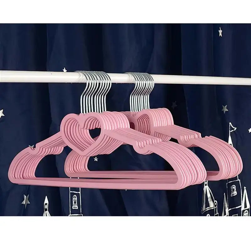 Heart Pattern Durable Clothes Hanger for Closet Organization