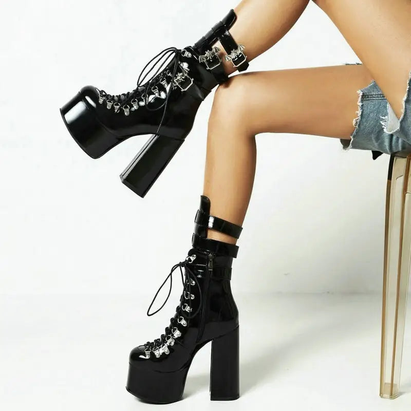 High-Heeled Ankle With Bat Buckle And Laces Boots - Black