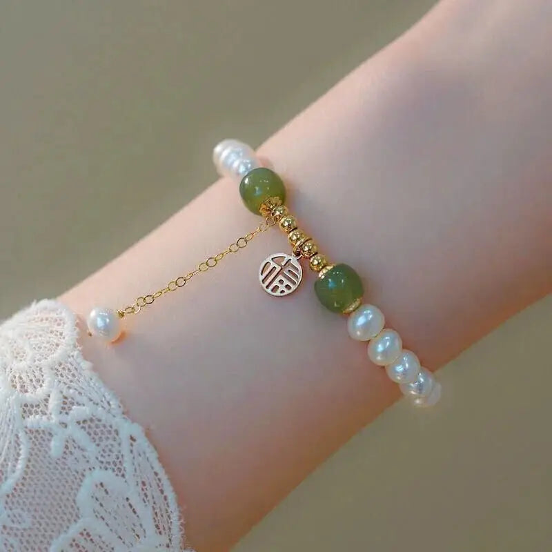 Jade Star and Heart Bracelet Embrace Style Pearl