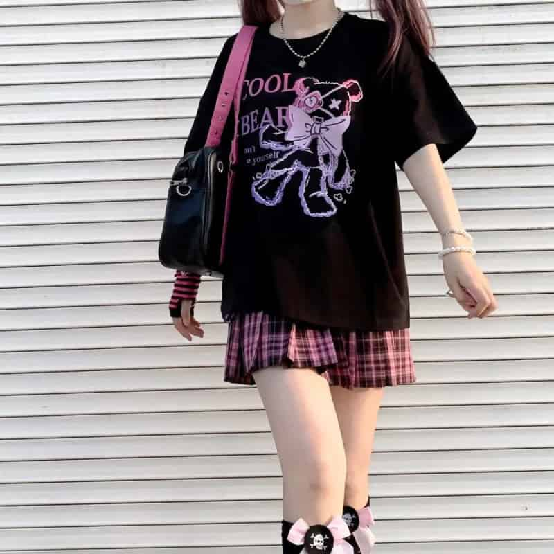 Kawaii Cartoon Cool Bear T-Shirt