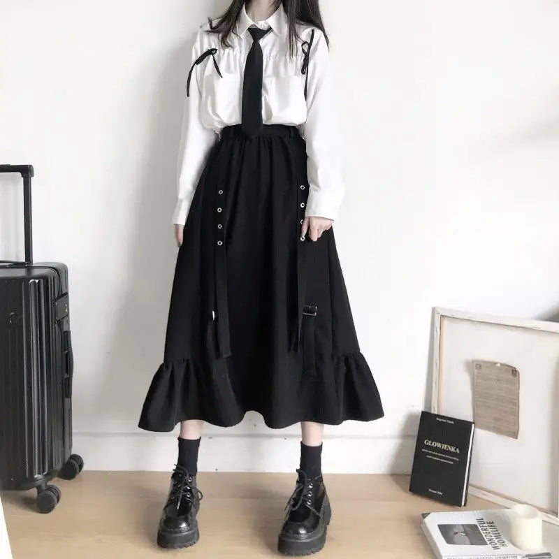 Korean Style Dark Gothic Ruffle Skirt - Black. / L