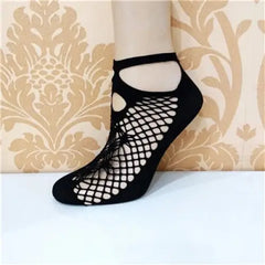 Lace Ruffle Fishnet Mesh Ankle Socks Style02 / One Size