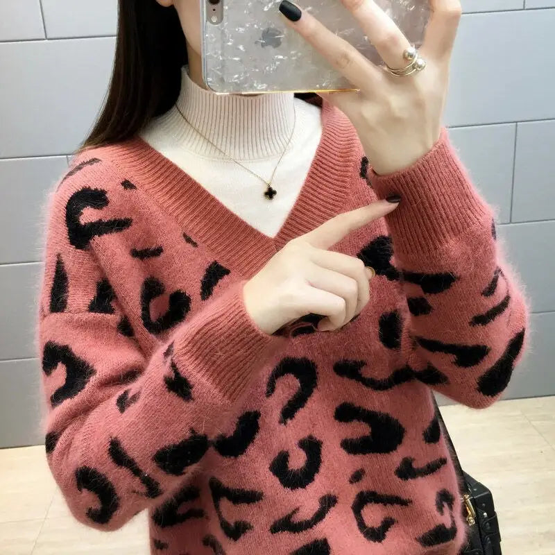 Leopard V-Neck Knitted Sweater - One Size / Brown