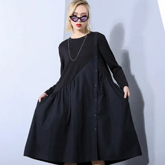 Loose bottom skirt with diagonal button