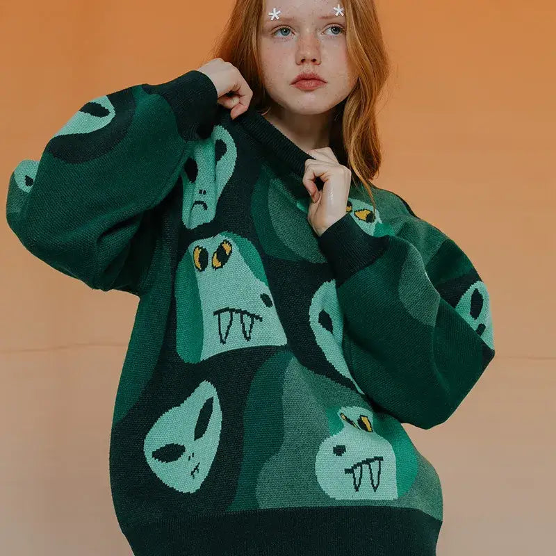 Loose Fit Green Cartoon Sweater for Everyday Wear / One Size