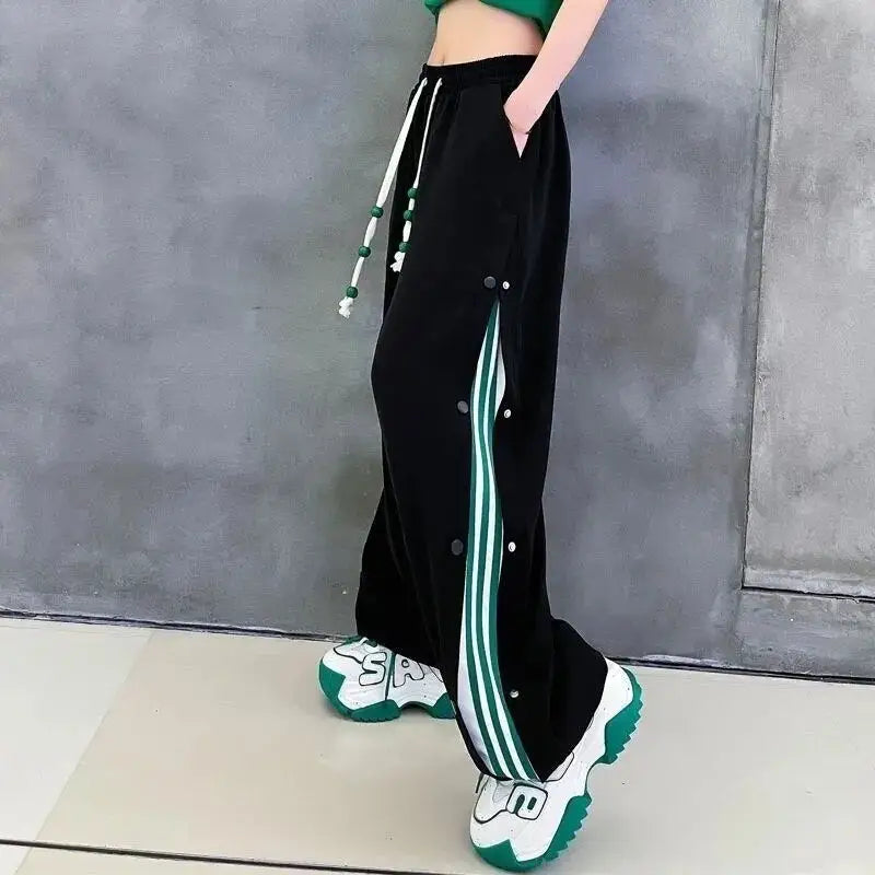 Loose Sport Pants With Side Buttons - Black / M - Sweat