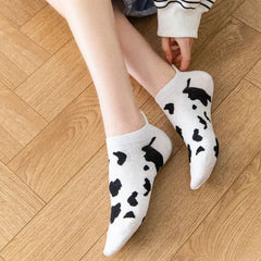 Lovely Embroidery Cow Socks