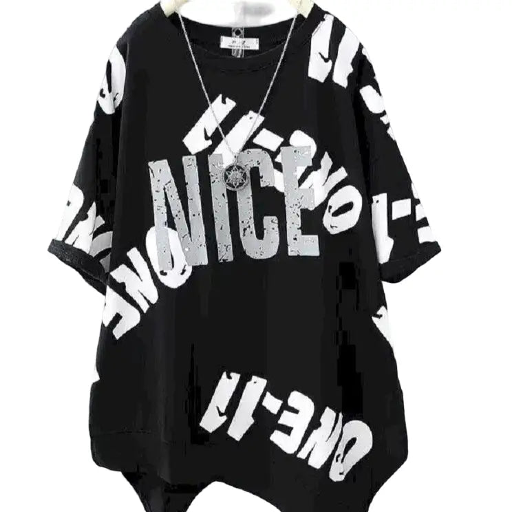 Nice Irregular Letter Print T-shirt - Black / M - T-Shirt