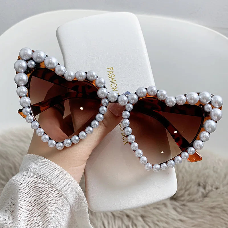 Oversized Heart Pearl Sunglasses for Everyday Style