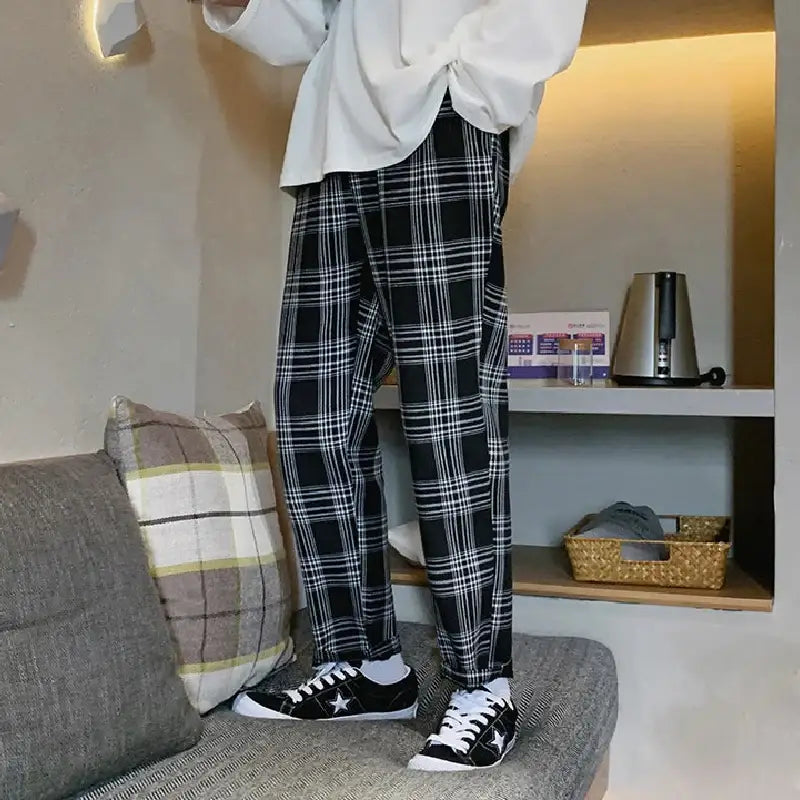 Plaid Ankle Pants with Tailored Fit Black / M