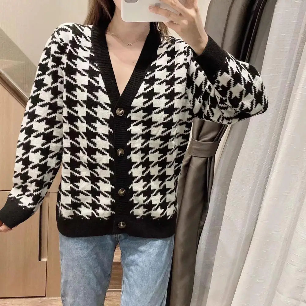 Plaid pattern V-Neck Knitted Oversize Cardigan - Sweater