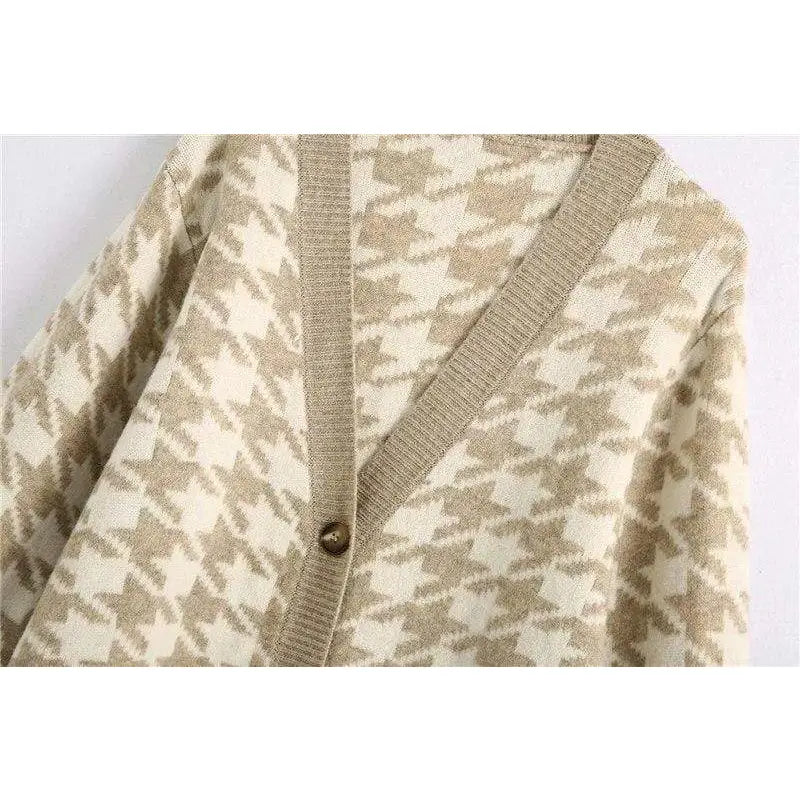 Plaid pattern V-Neck Knitted Oversize Cardigan