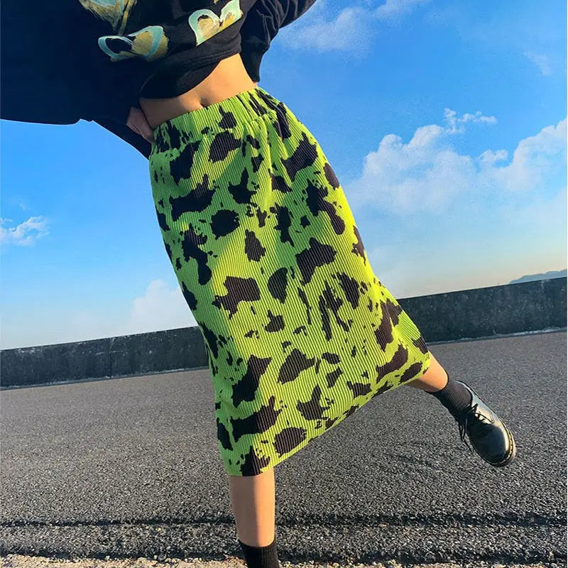 Pleated with fluorescent green leopard skirt