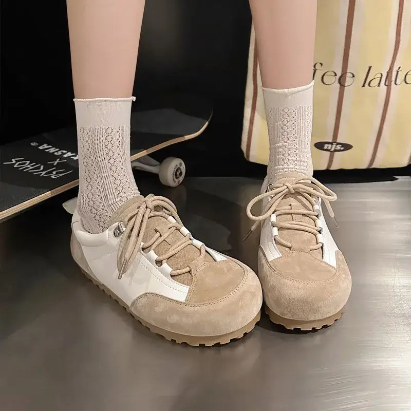 Retro Flat Golf Lace Up Sneakers - Beige / 35