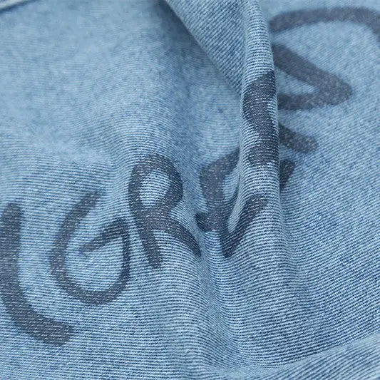 Reveal Graffiti Lettering Jeans