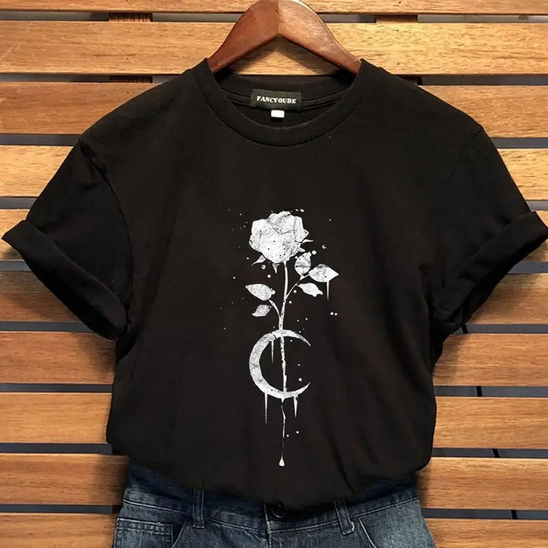 Rose Moon Gothic Black Short Sleeves T-shirt