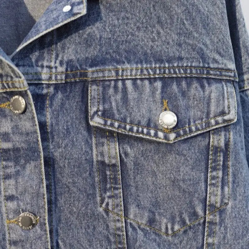 Sequined Tiger Denim Jacket with Aesthetic Design