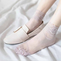 Shallow Transparent Lace Invisible Socks Non Slip Design