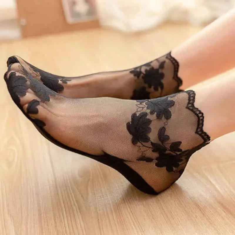 Shallow Transparent Lace Invisible Socks Non Slip Design