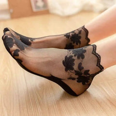 Shallow Transparent Lace Invisible Socks Non Slip Design